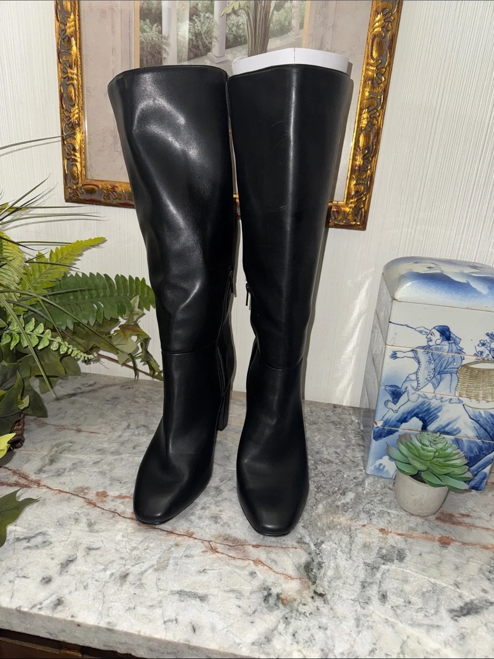 Black Knee-High Women’s Boots